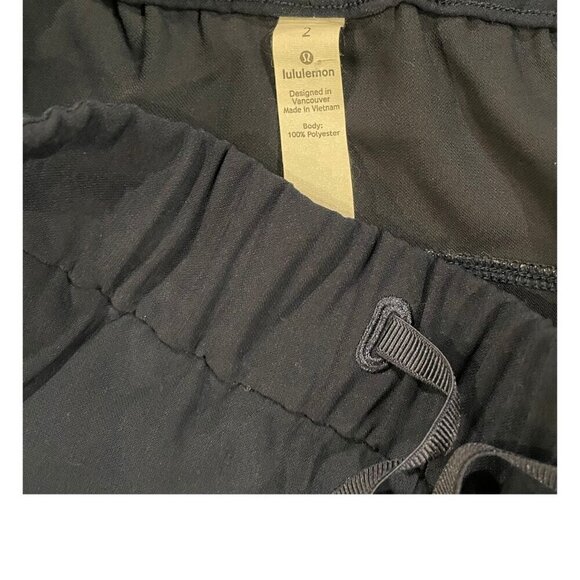 Lululemon Women’s On The Fly Cropped Drawstring Pants 23" | True Navy | Size 2 - Picture 13 of 15